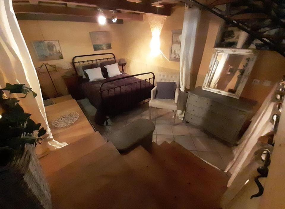 Joli Loft Dans Village Pittoresque Péret Exterior foto